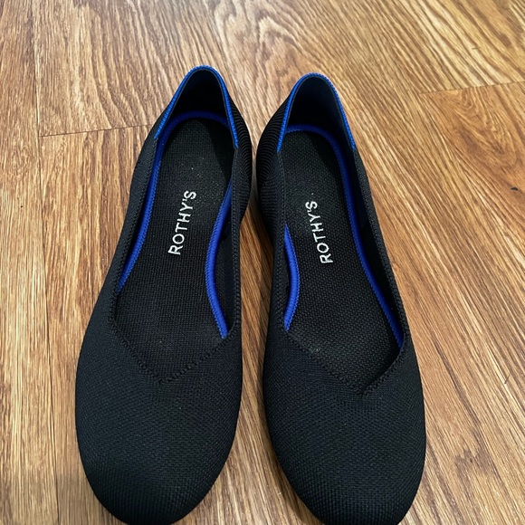 Rothy’s 8.5 Black Flat - Picture 2 of 7